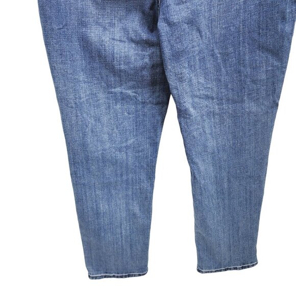 Chico's So Slimming Girlfriend‎ Crops Jeans Women's Size 10 Blue Medium Wash - Picture 6 of 10